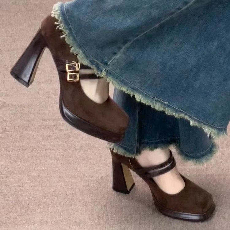 Vintage Women'S Formal Wear - Sapatos Mary Jane Vintage de Salto
